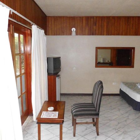 Southern Cross Hotel Suva Extérieur photo