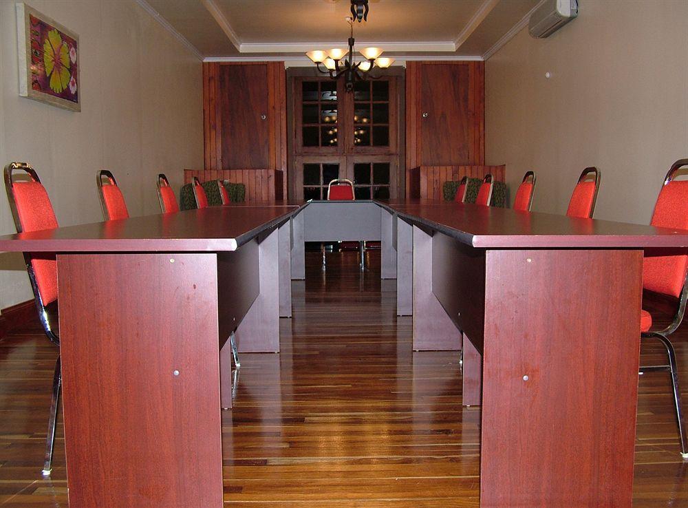 Southern Cross Hotel Suva Extérieur photo