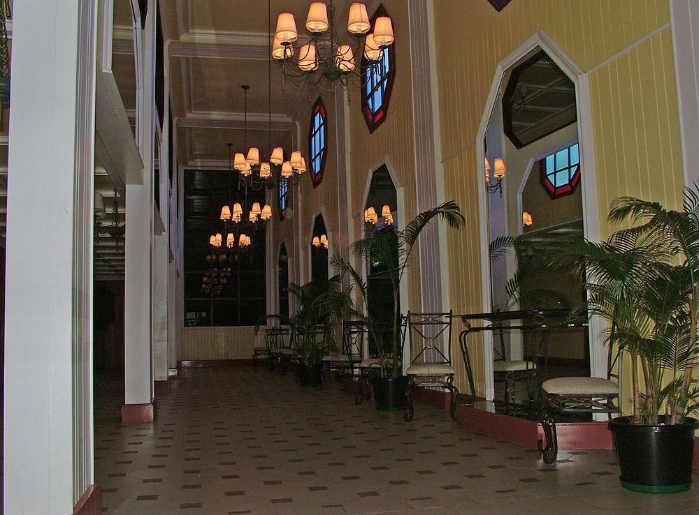 Southern Cross Hotel Suva Extérieur photo